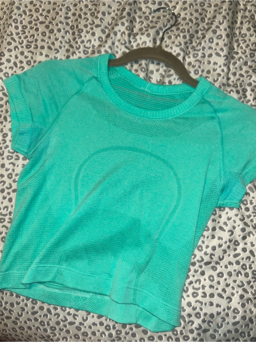 Lululemon Swiftly Cropped T